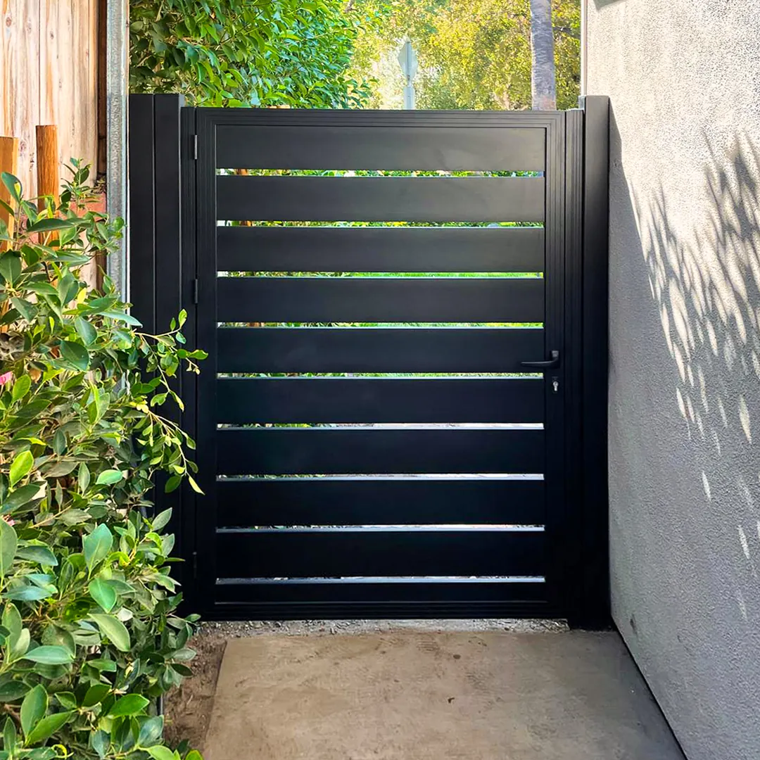 Custom Metal Gates example in Bakersfield