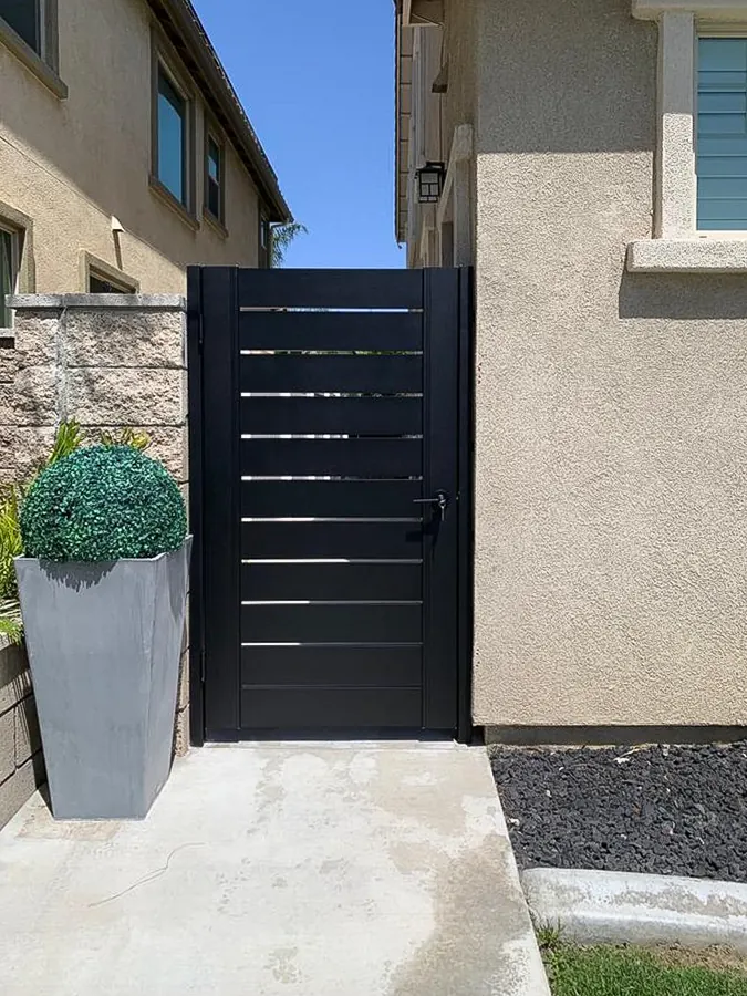 Custom Metal Gates example in Bakersfield