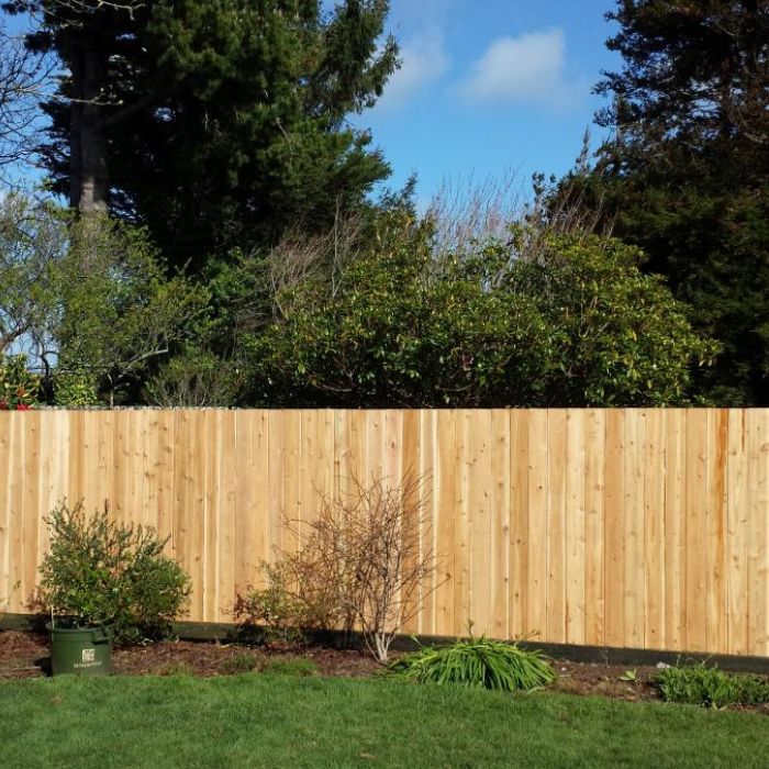 Fence Builder in Bakersfield - Wooden fence